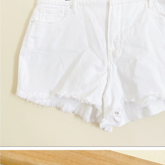 Good American shorts - Picture 2 of 4